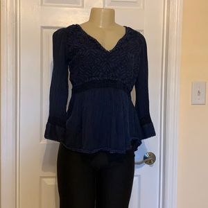 William Rast 2 tone  navy blue top